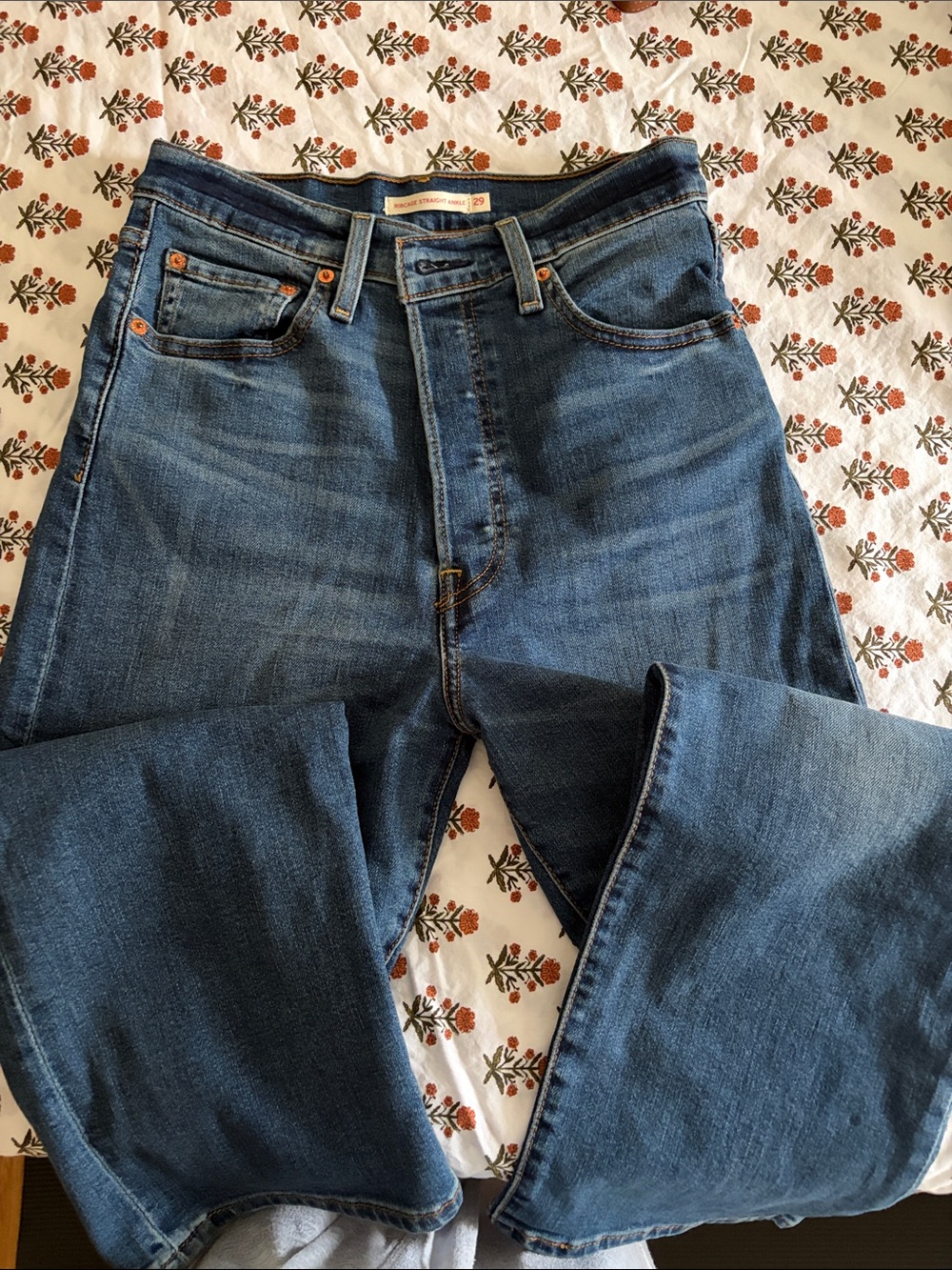 Women’s Levi Straight Fit Denim Jeans in Blue